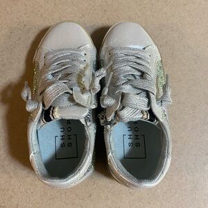 ShuShop Kids Glittery Silver Sneakers